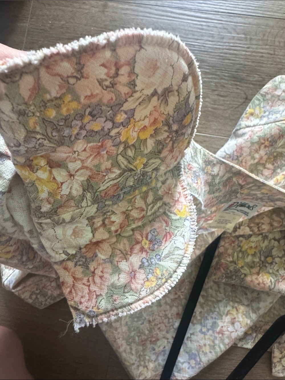 Floral-Print Beige Blazer - Women's Tailored Jacket - Picture 9 of 9